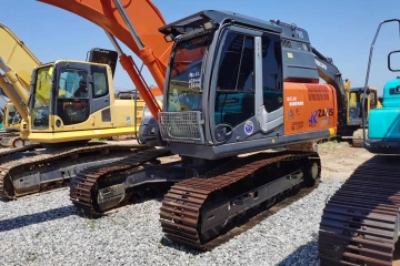 Hitachi zx200-3 excavator